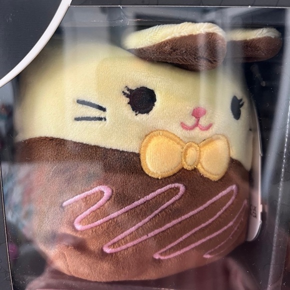 Chocolate bunnies squishmallow - Picture 7 of 9